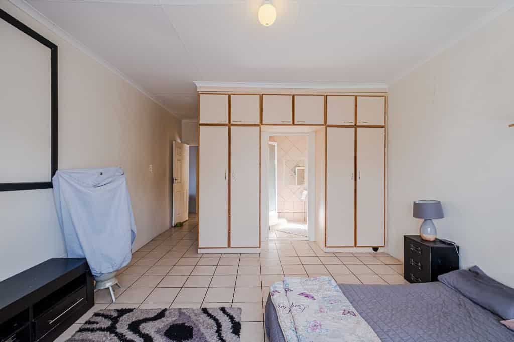 Будинок в Gqeberha, Eastern Cape 11681252