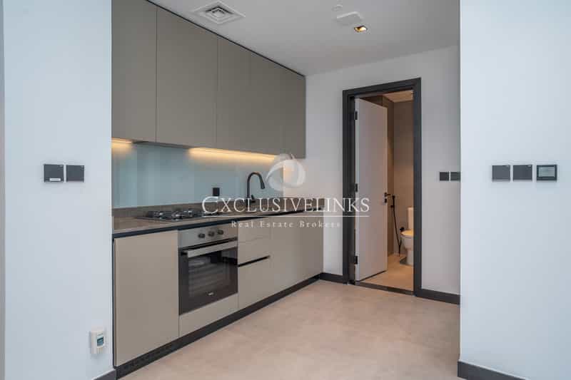 Condominium in Dubai, Dubayy 11681370