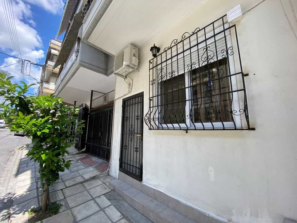 Eigentumswohnung im Thessaloniki, Kentriki Makedonia 11681534