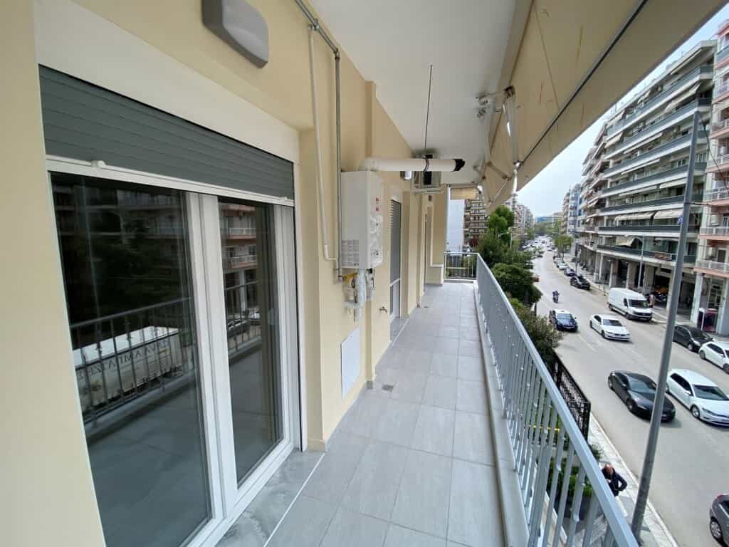 公寓 在 塞萨洛尼基, 肯特里基马其顿 11681633
