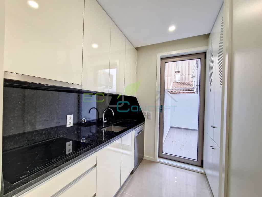 Condominium in Espinho, Aveiro District 11682994