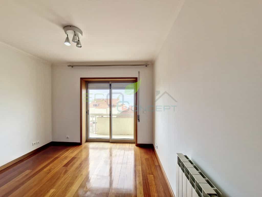 Квартира в Espinho, Aveiro District 11682998