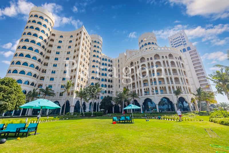 Condominium in Ras Al-Khaimah, Ras al Khaimah 11683278