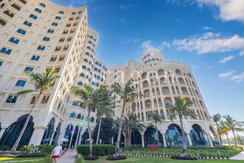 Condominium in Ras Al-Khaimah, Ras al Khaimah 11683278