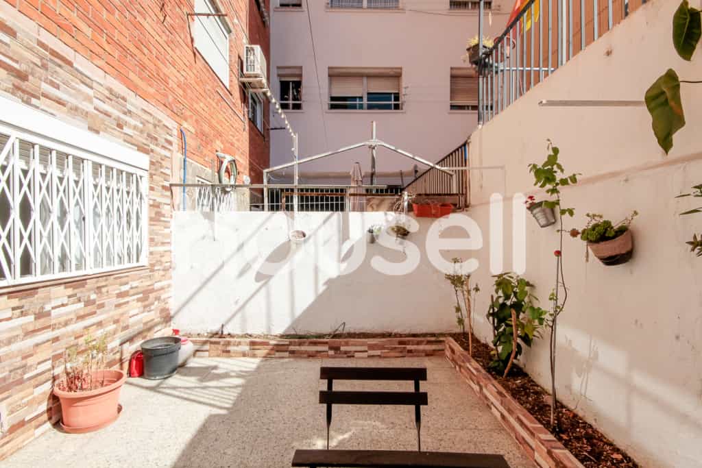 Condominium in La Vallensana, Catalonië 11683332