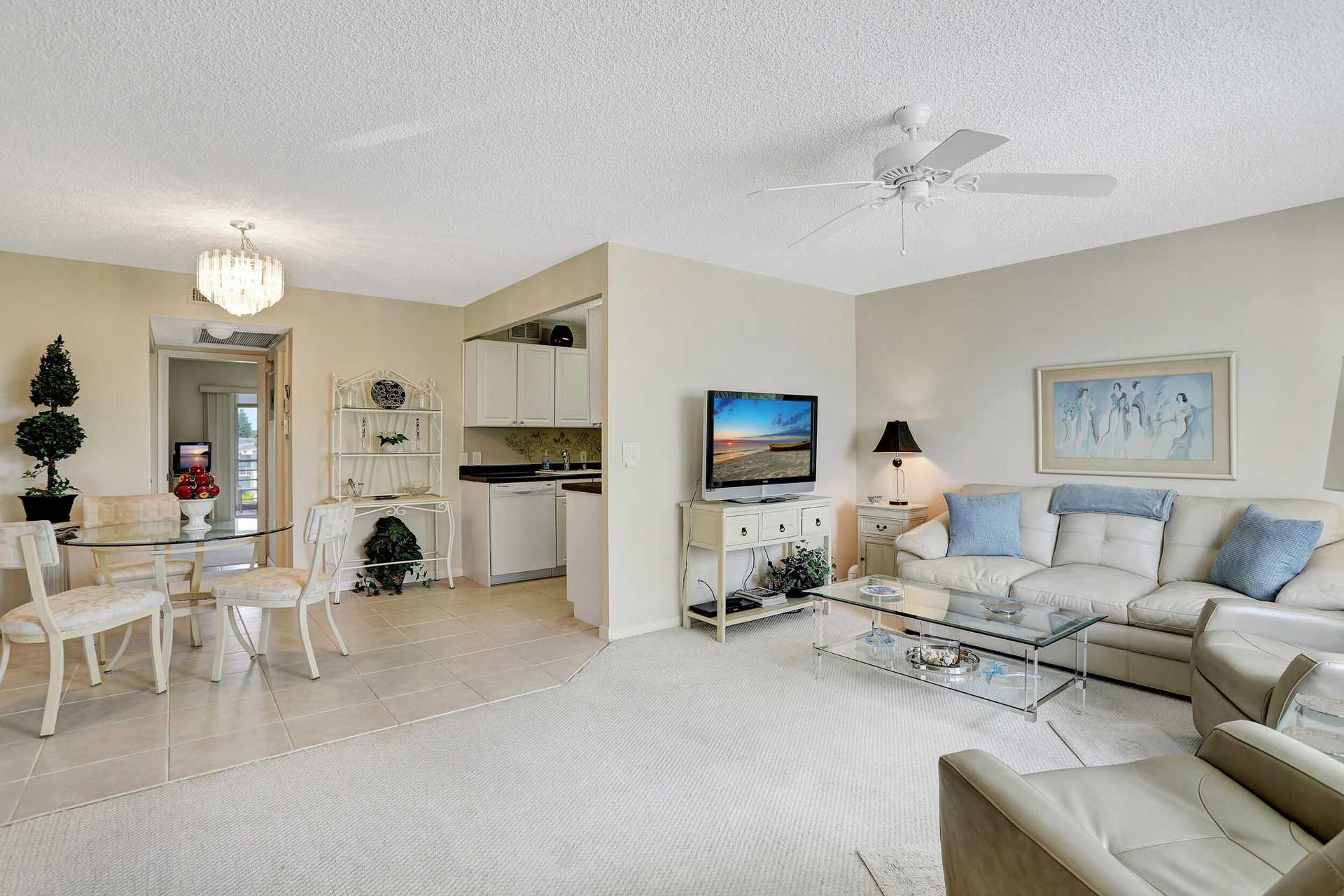 Condominium in Deerfield Beach, Florida 11683346