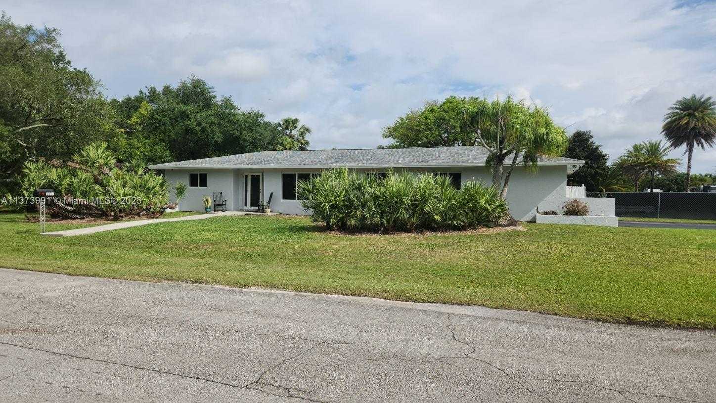 House in Homestead, Florida 11683409