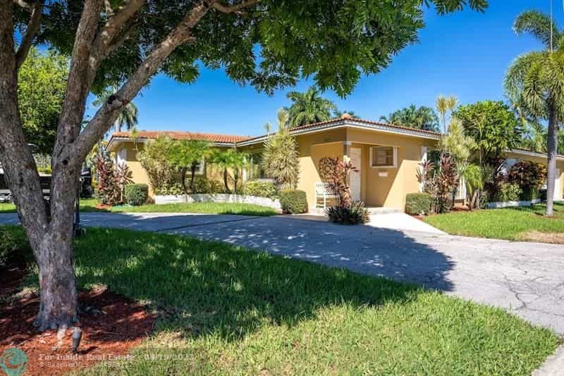 House in Hollywood, Florida 11683417