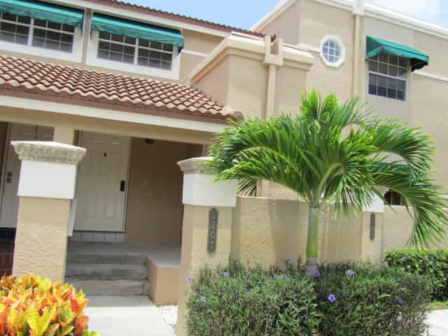 Rumah di Boca Del Mar, Florida 11683421