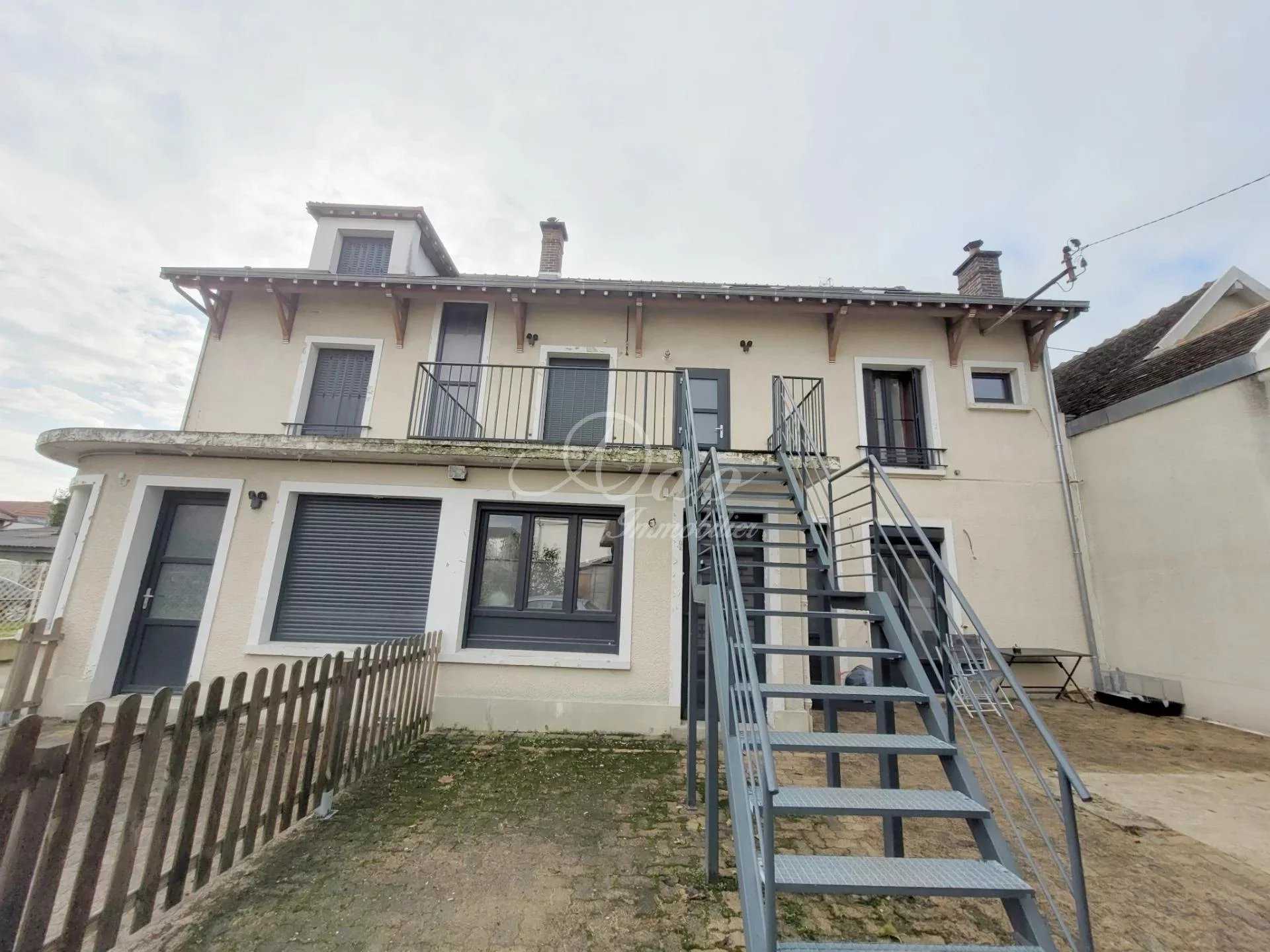 Huis in Sainte-Savine, Aube 11683479