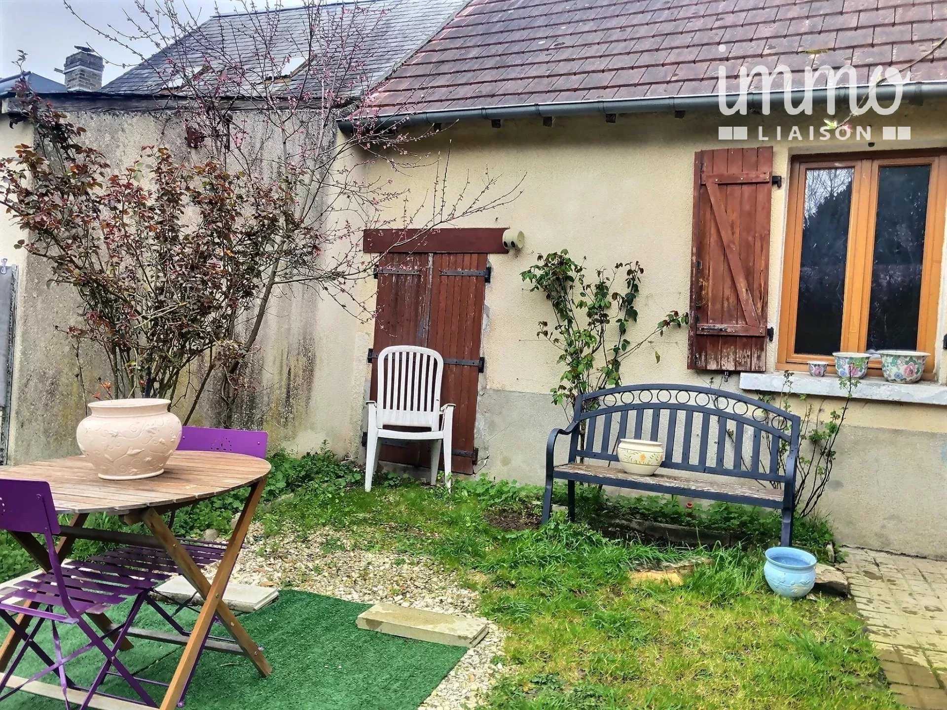 σπίτι σε Ecueille, Centre-Val de Loire 11683542