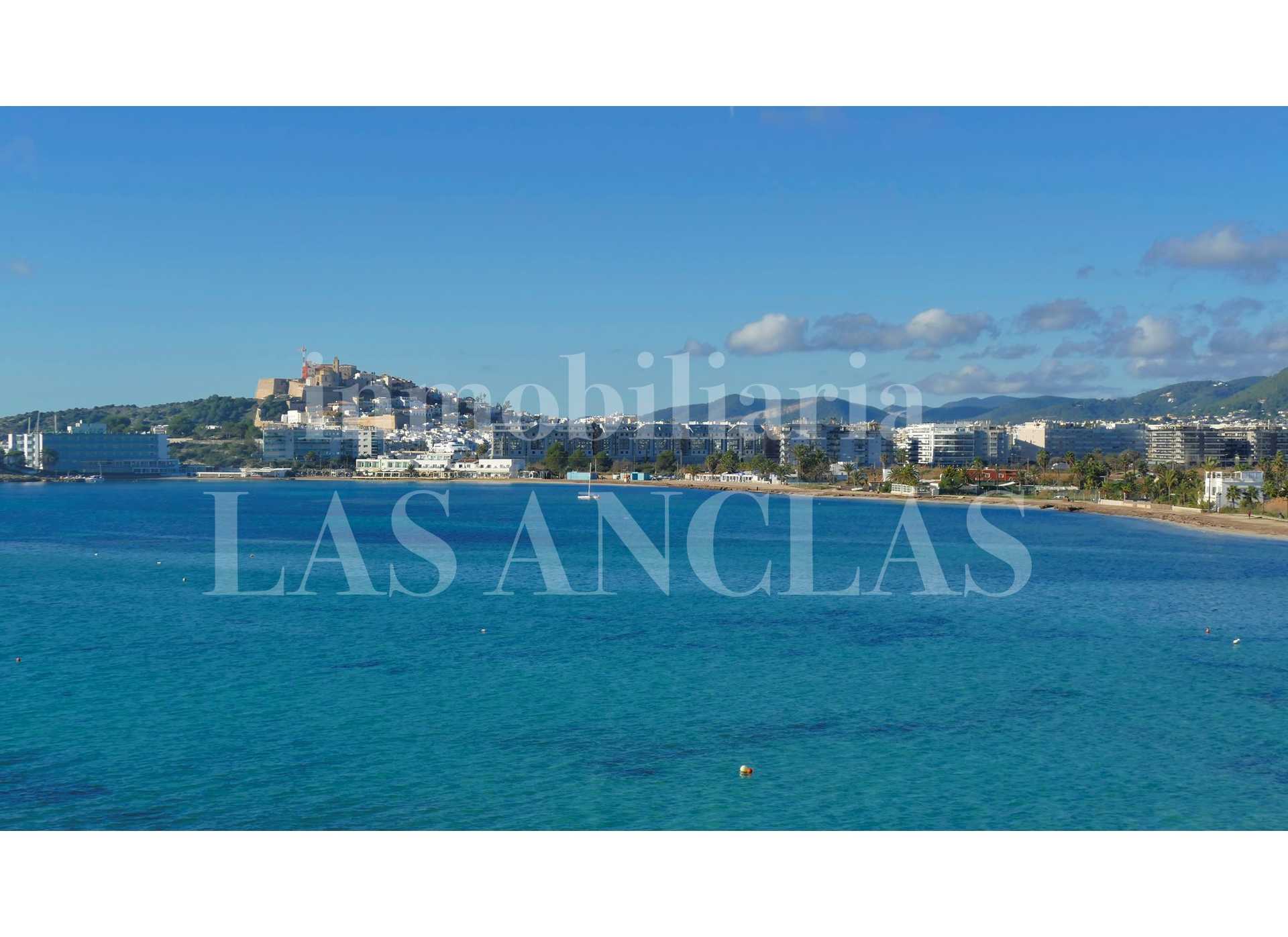Condominium in Ibiza, Balearic Islands 11683704