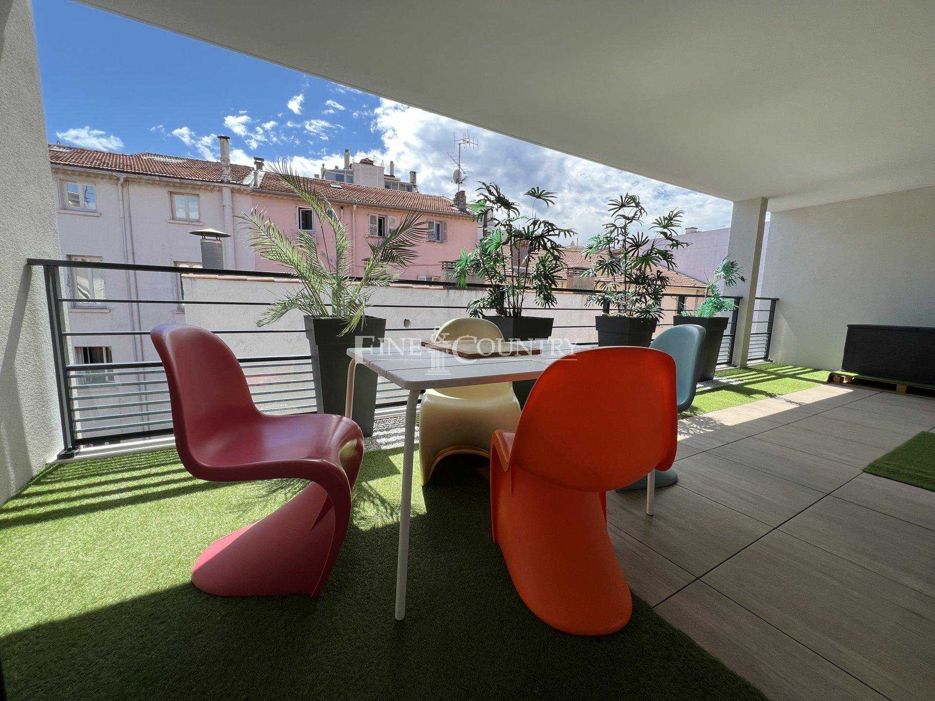 公寓 在 Cannes, Provence-Alpes-Côte d'Azur 11683762