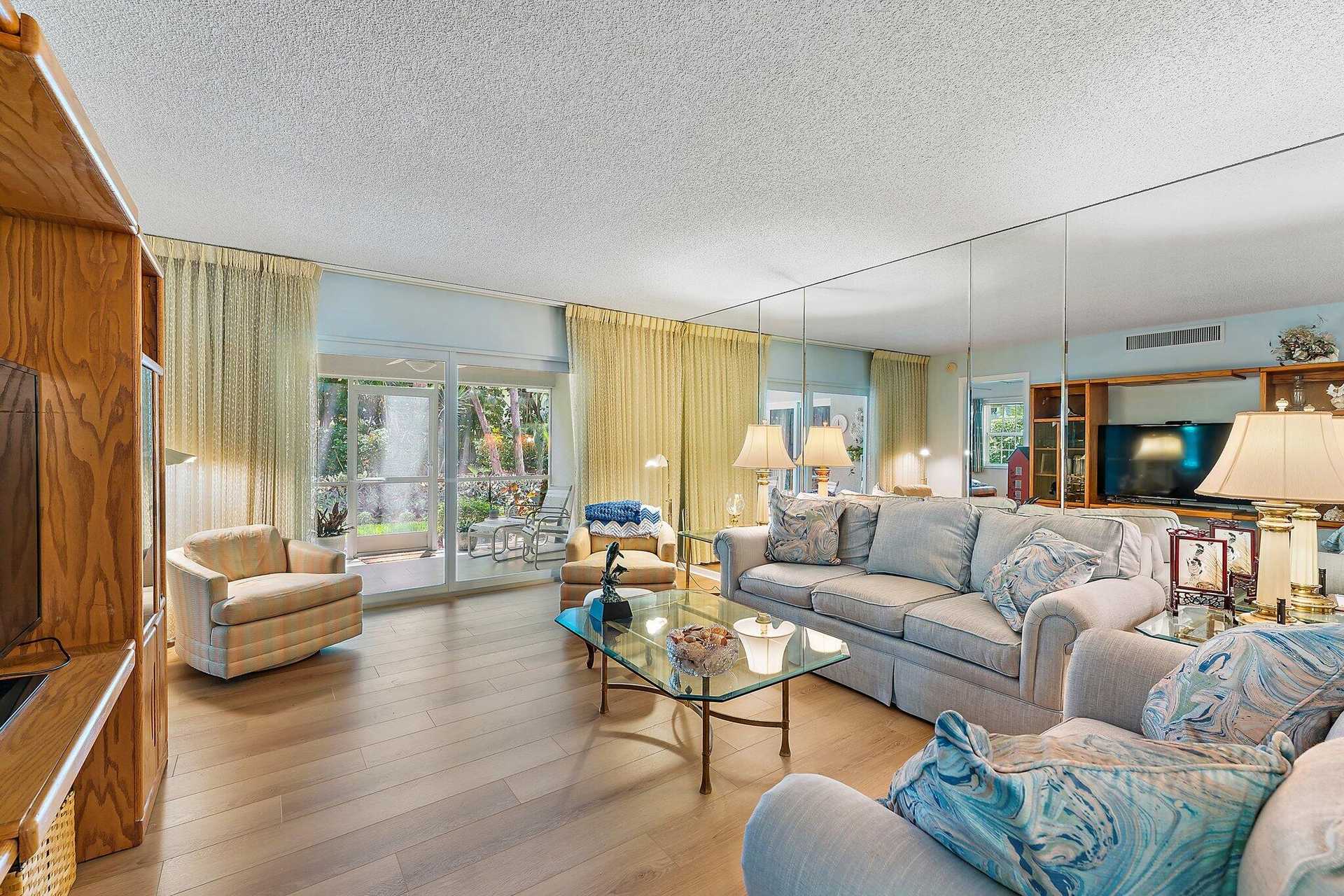 公寓 在 棕櫚灘海岸, 佛羅里達 11687125