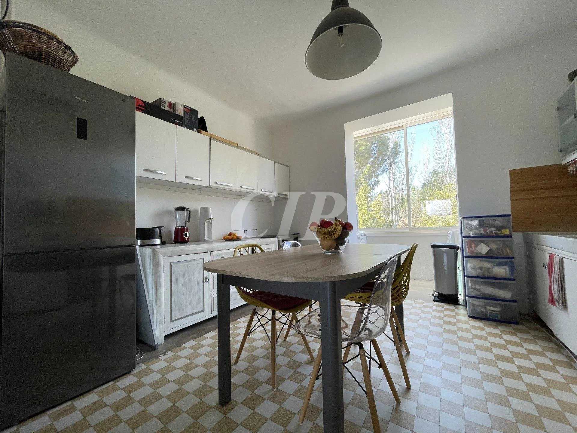 Condominium dans Les Gervais, Provence-Alpes-Cote d'Azur 11687169