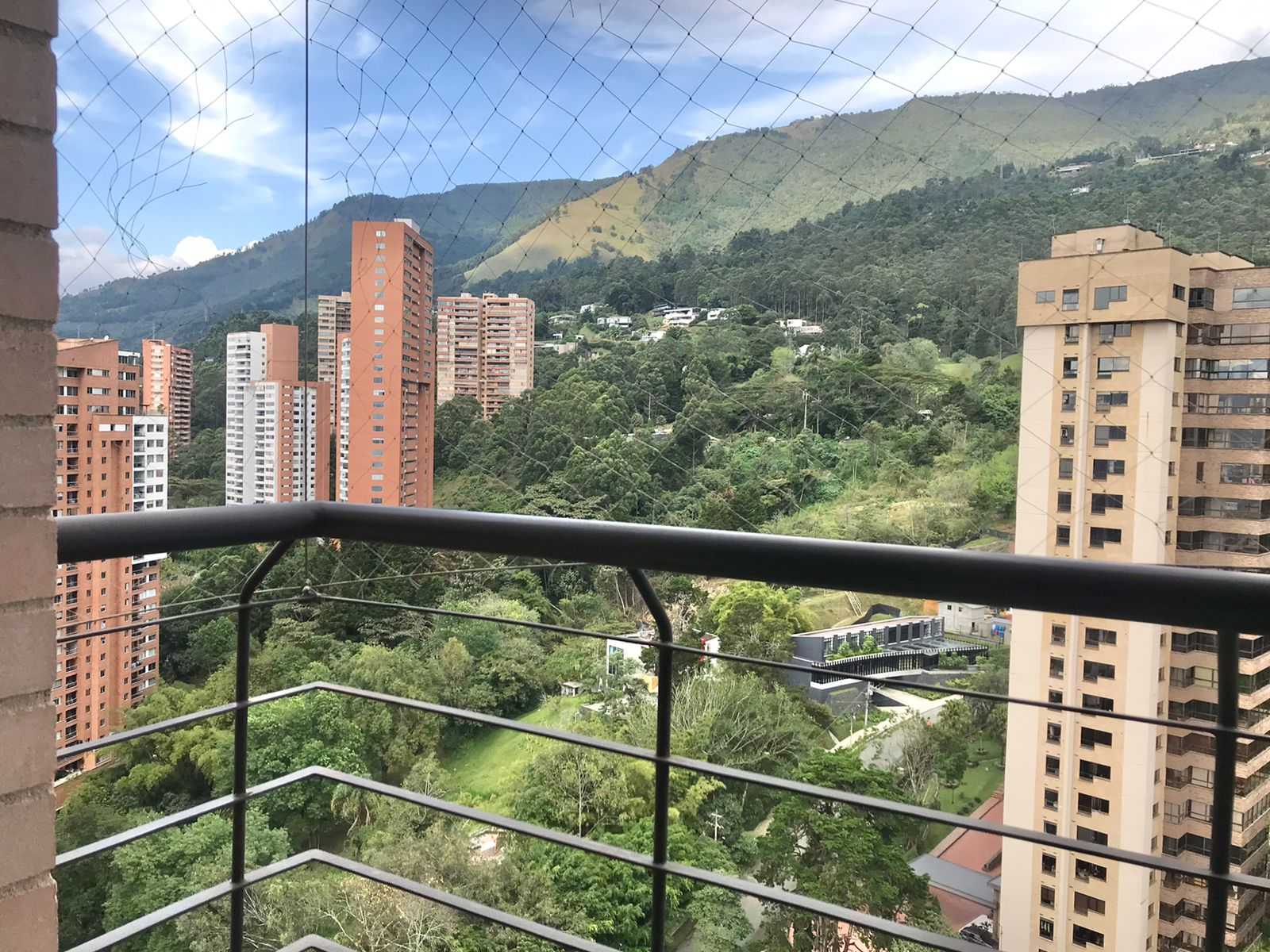 Кондоминиум в Medellín, 18-464 Calle 2 Sur 11687529