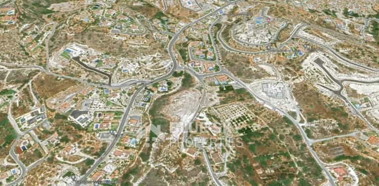 Tanah dalam Agios Tychon, Larnaka 11687602