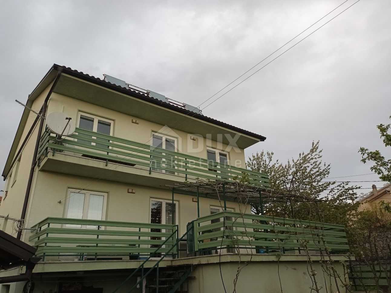 σπίτι σε Κασταύ, Primorsko-Goranska Zupanija 11687667