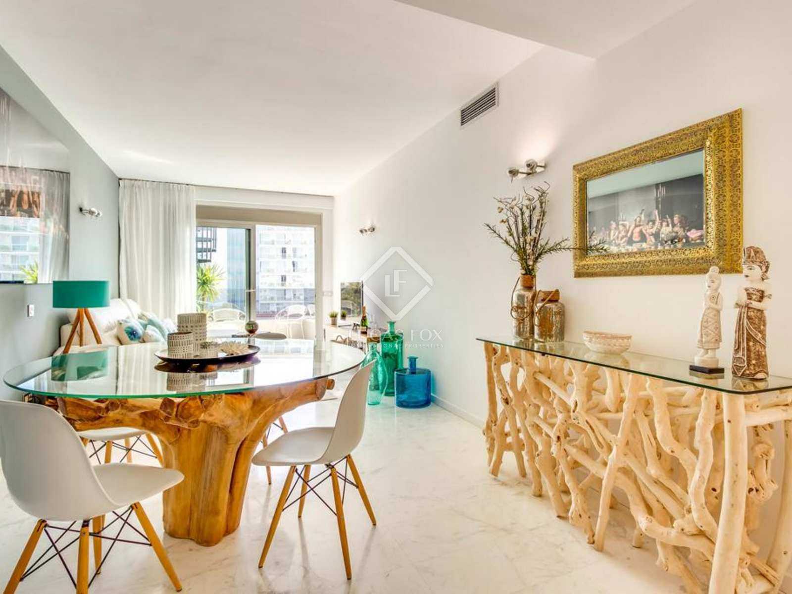 Condominium in Ibiza, De Balearen 11687755