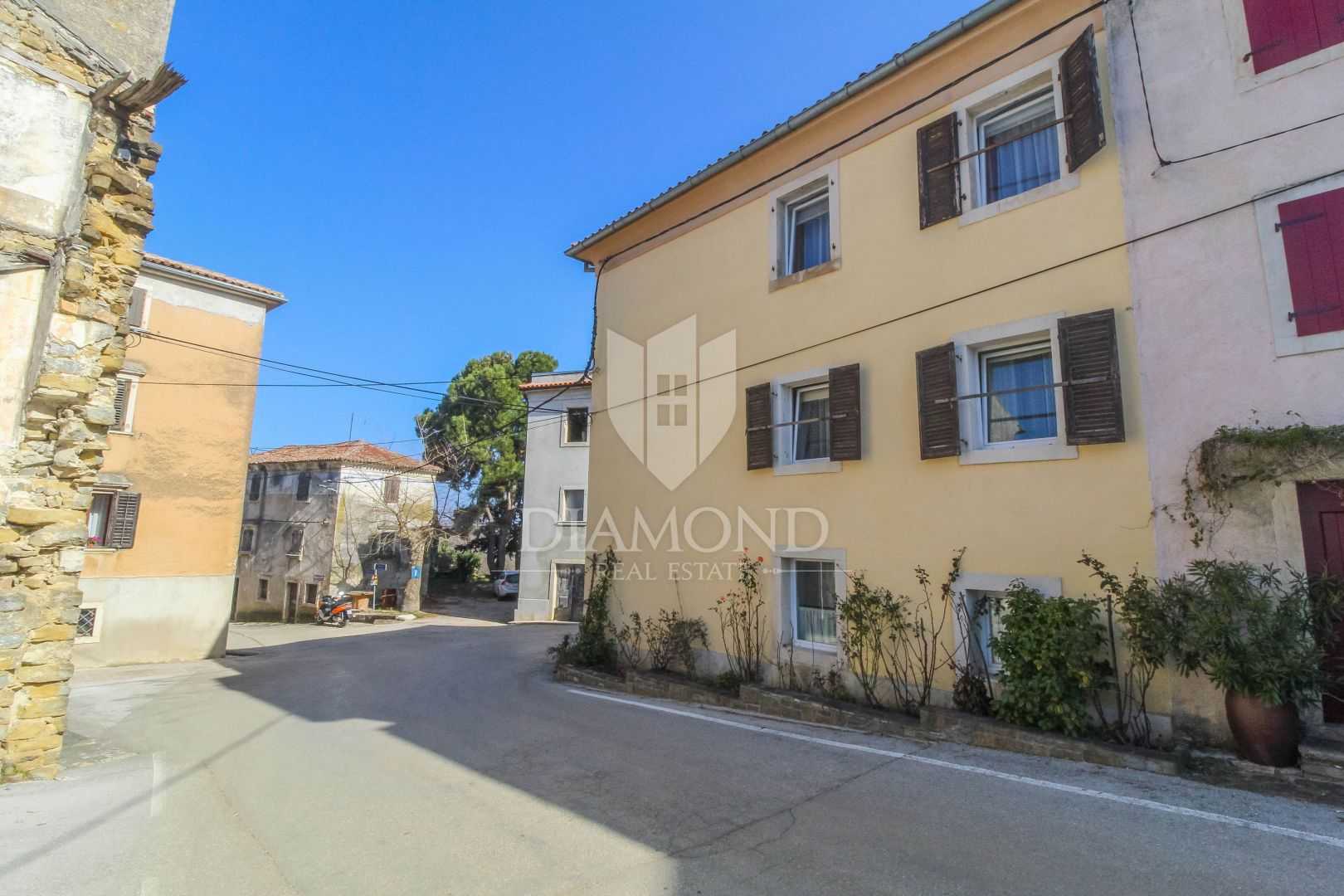 Rumah di Momjan, Istria County 11688291