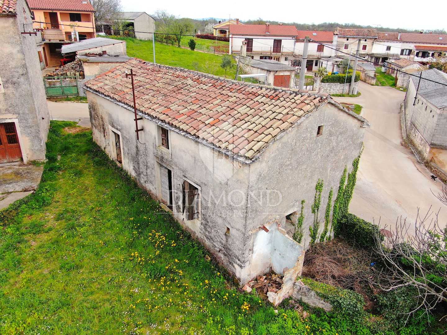 Dom w Zminj, Istarska Zupanija 11688334