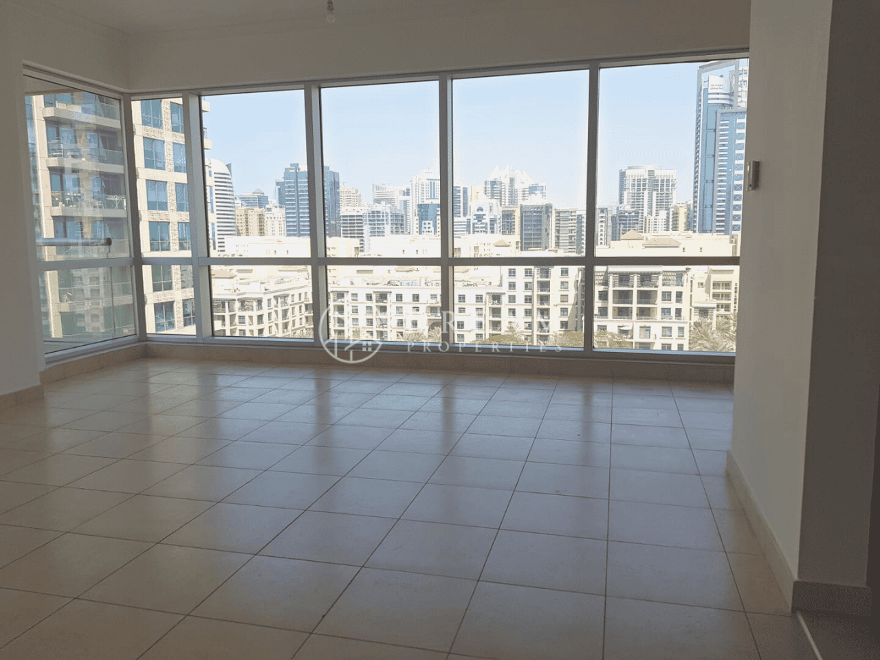 Condominium in Dubai, Dubayy 11688760