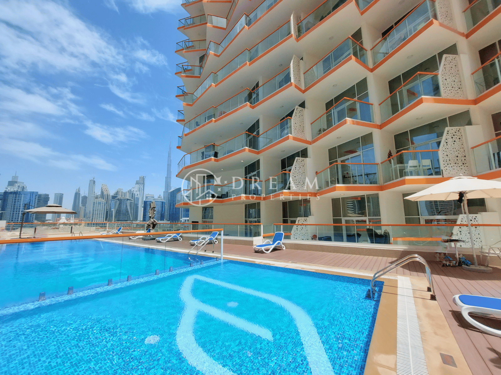 Condominium in Dubai, Dubayy 11688817