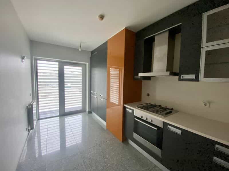 Condominium in Vila Nova de Gaia, Porto 11688929