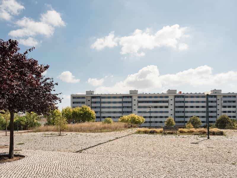 Condominium in Linda-a-Velha, Lisboa 11688983