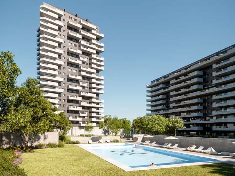 Condominium in Matosinhos, Porto District 11689171