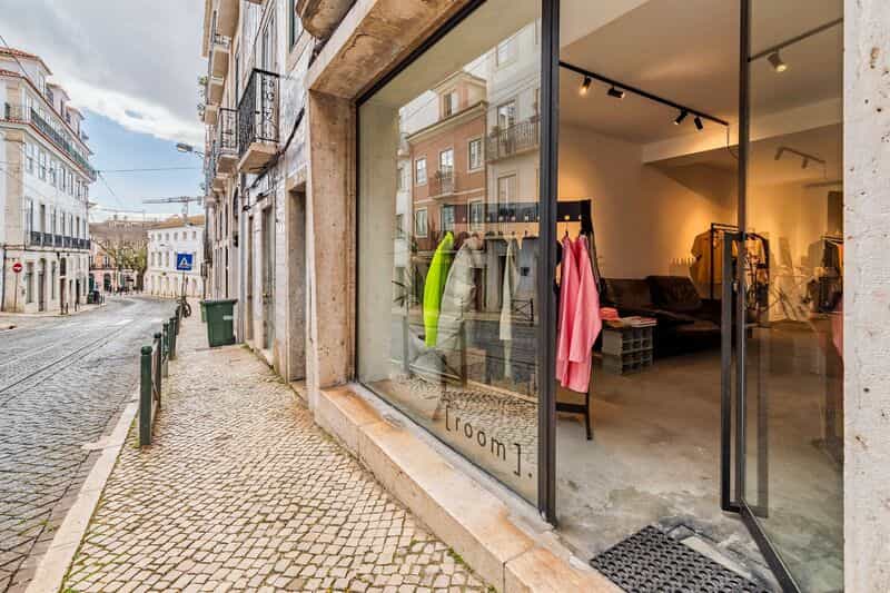 Retail in Lisbon, Lisboa 11689767