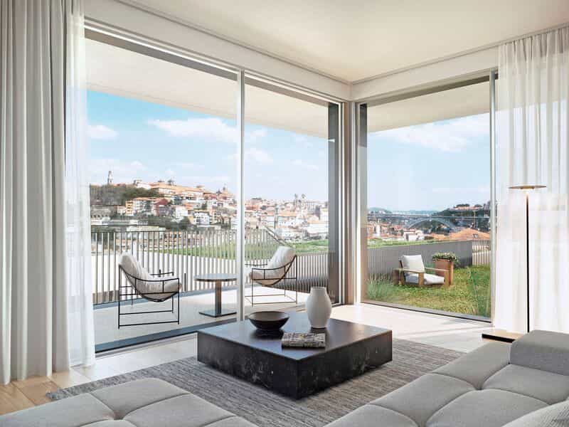 Condominium in Vila Nova de Gaia, Porto District 11689872