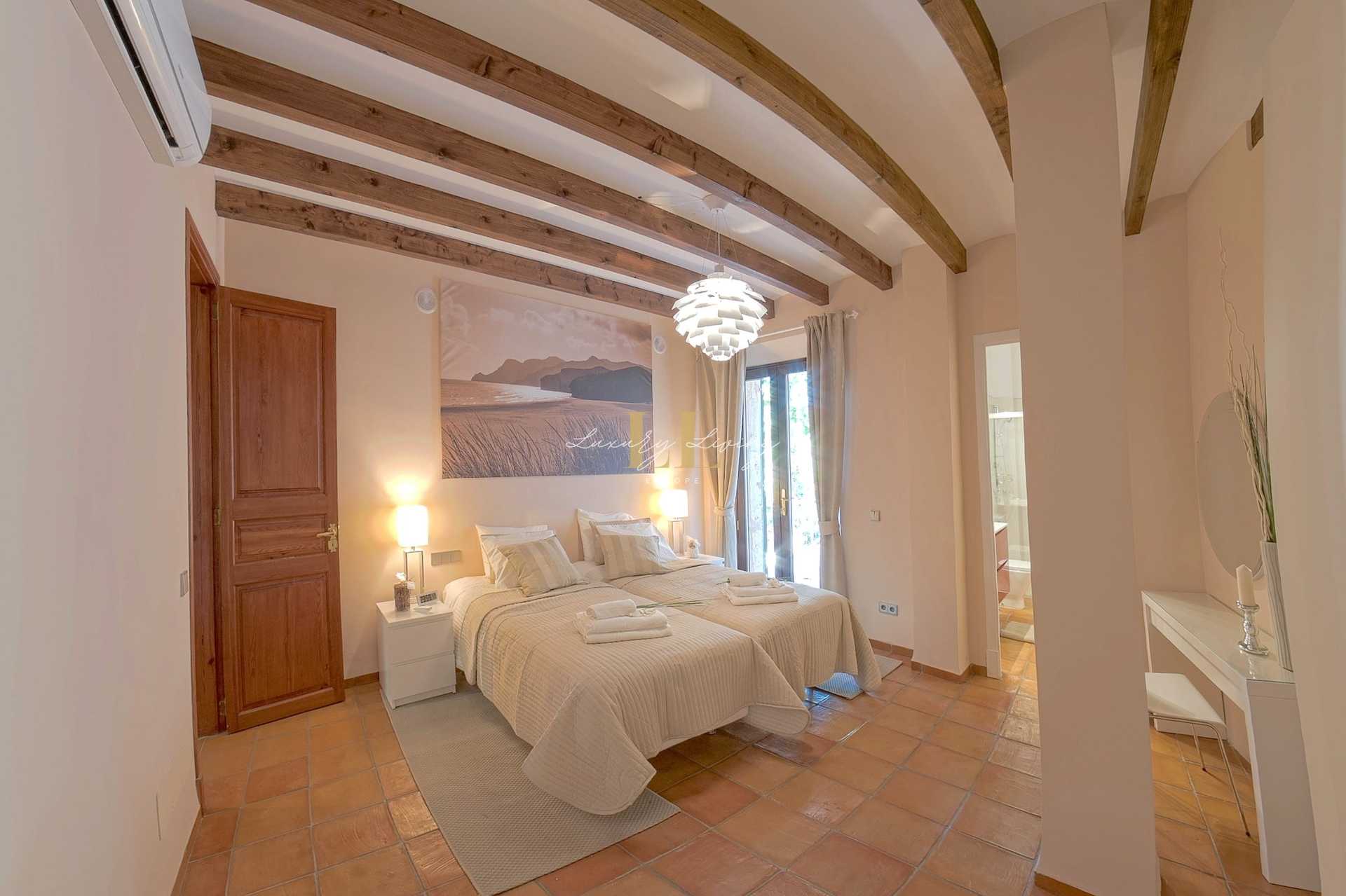 بيت في Deià, Balearic Islands 11689904