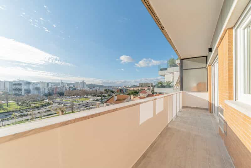 Квартира в Сете Ріос, Лісабон 11689930