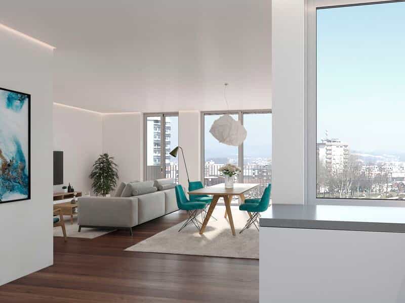 Condominium in Porto, Porto District 11690131