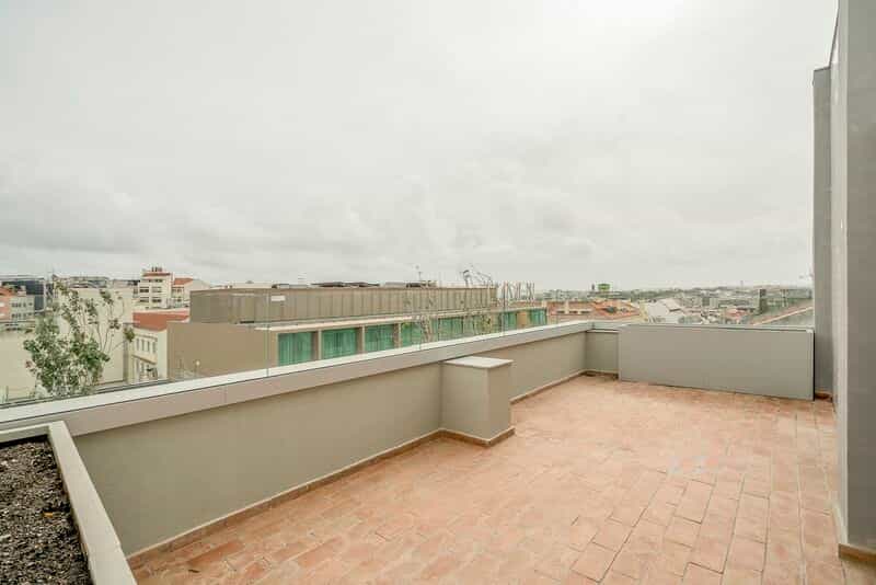 Eigentumswohnung im Sete Rios, Lissabon 11690229