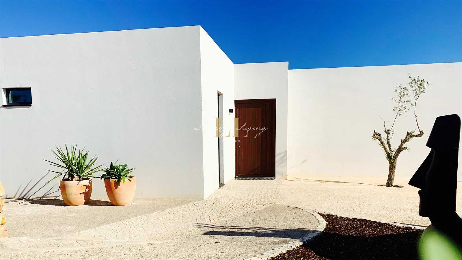 House in , Faro District 11690288