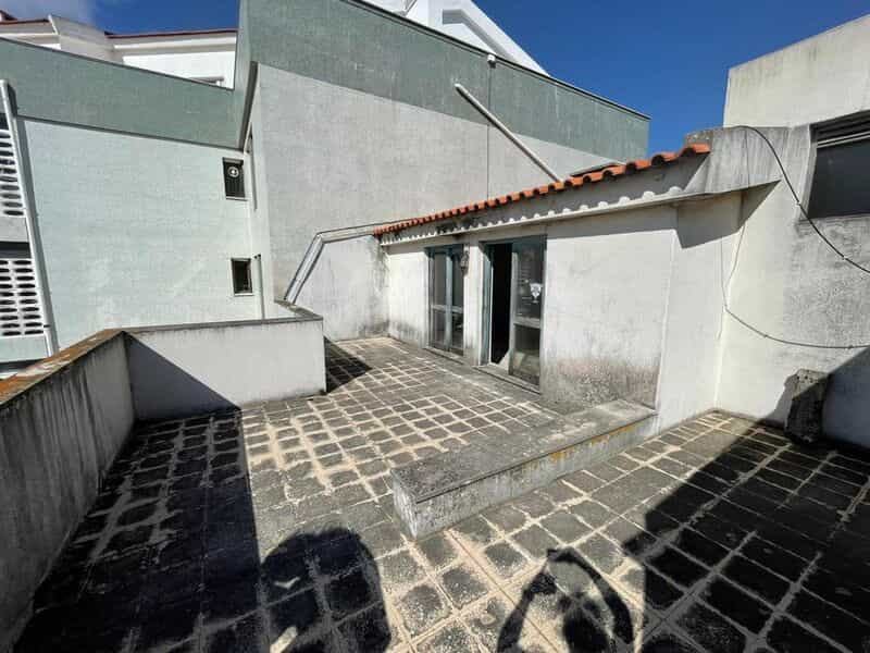 Eigentumswohnung im Cruz Quebrada, Lissabon 11690320