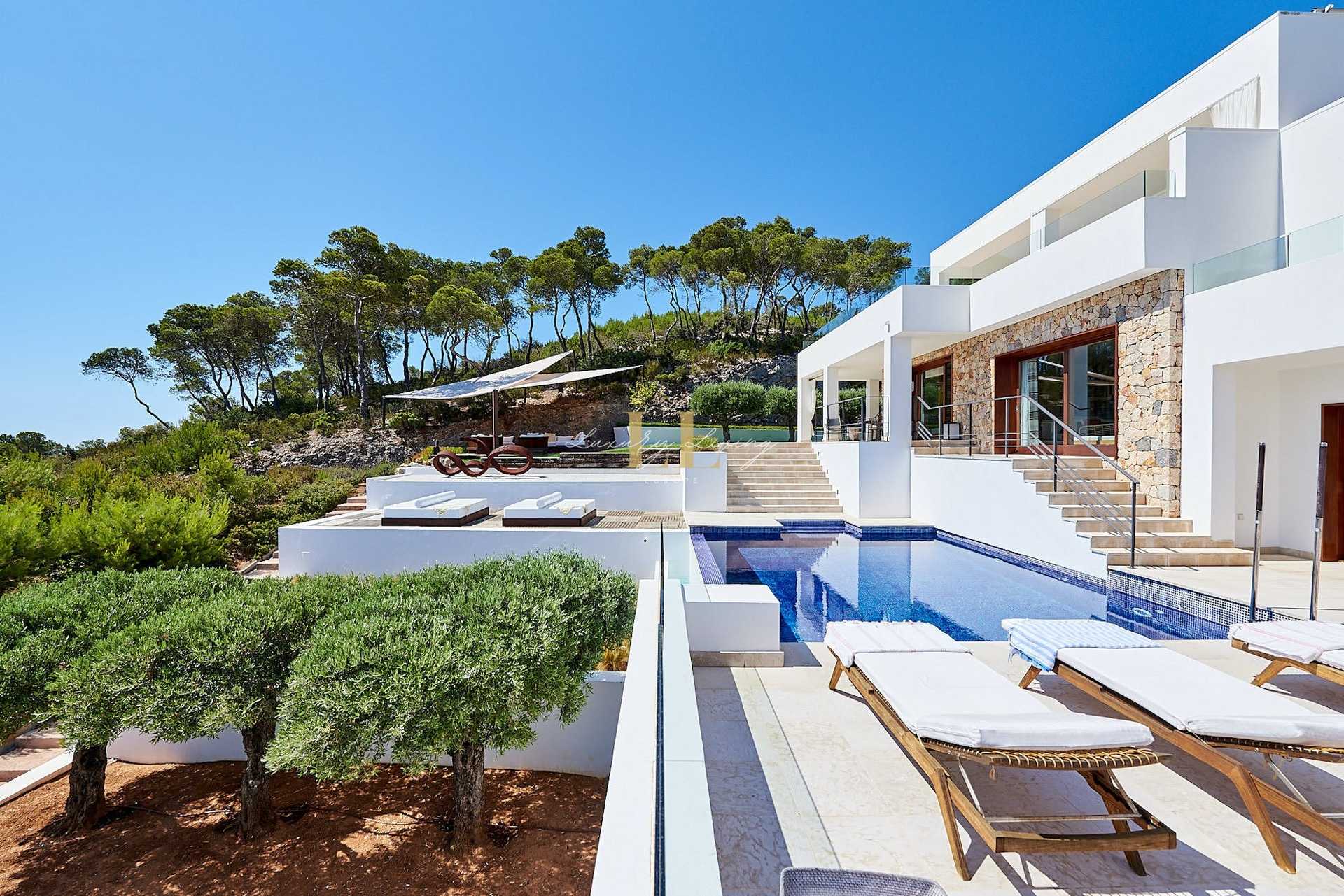 House in Santa Eulària des Riu, Balearic Islands 11690334