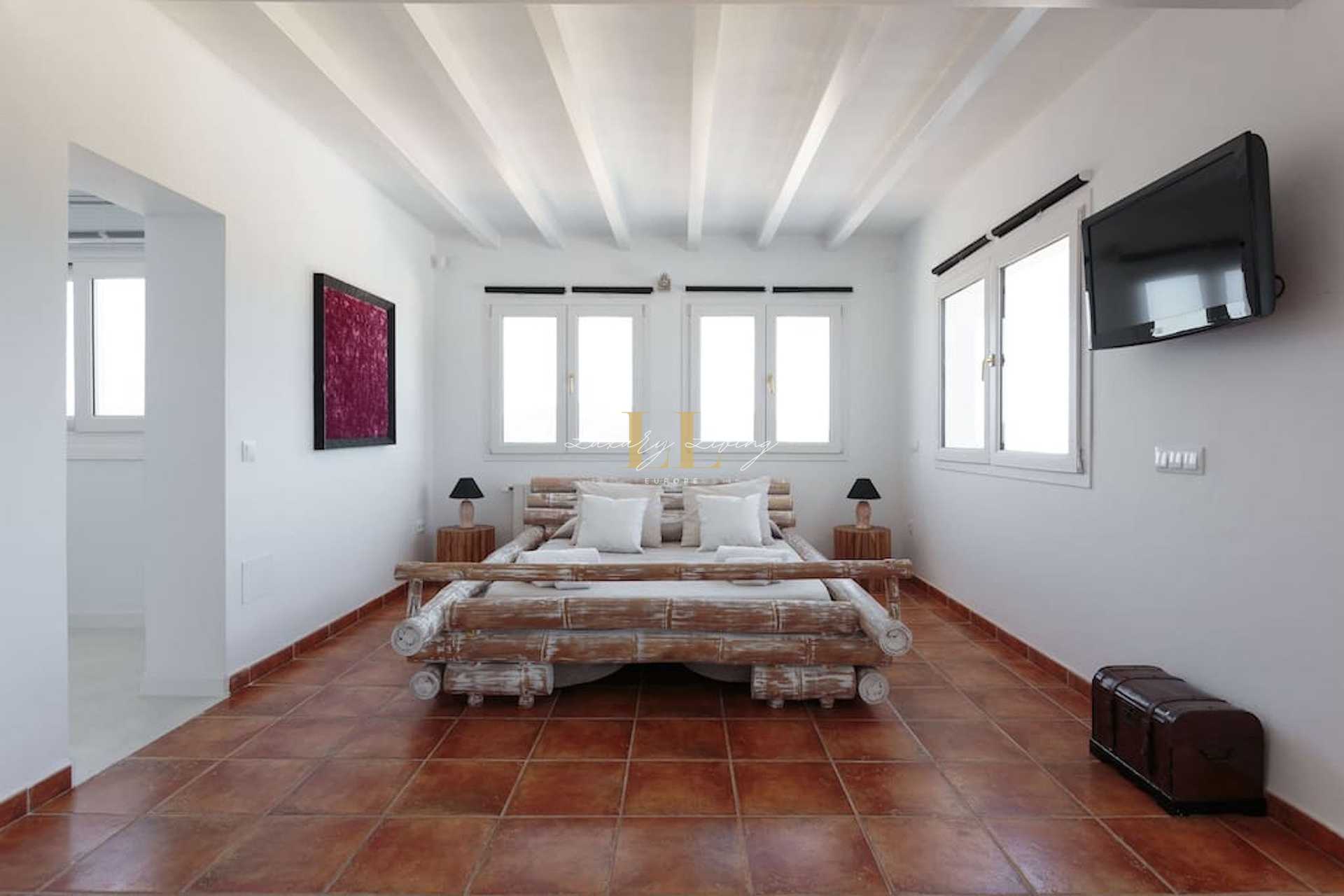Dom w Santa Eulària des Riu, Balearic Islands 11690413