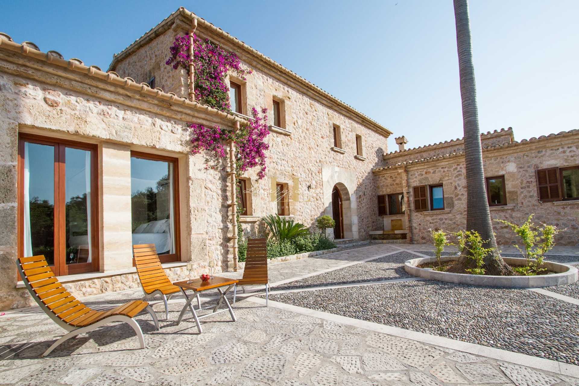 House in Pollensa, Balearic Islands 11690416