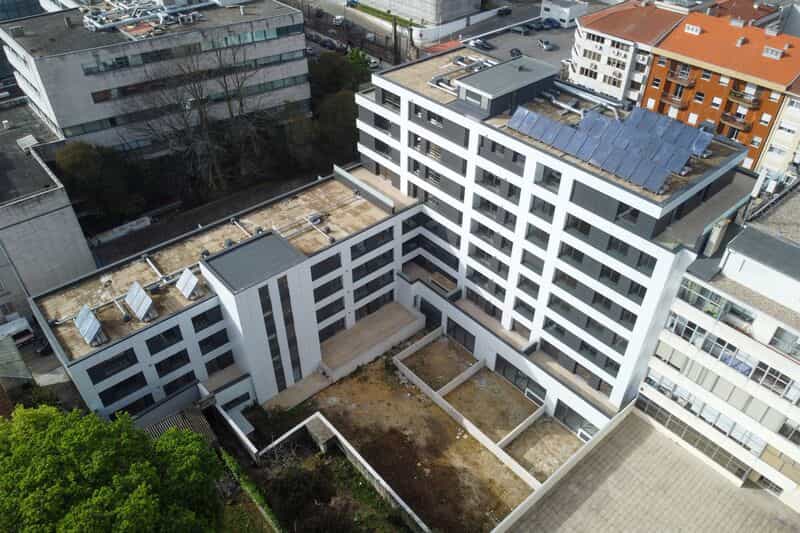 Condominium in Porto, Porto 11690484