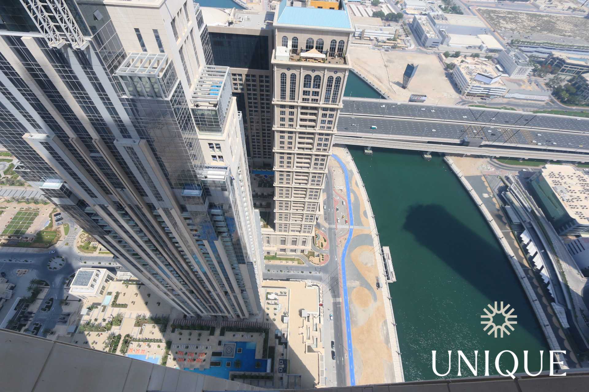 Condominium in Dubai, Dubai 11691043