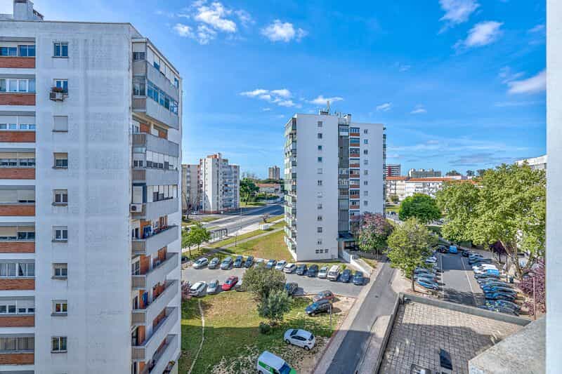 Condominium in Olivais, Lisboa 11691292