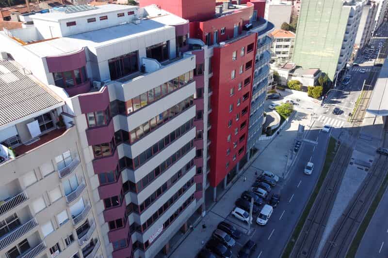 Eigentumswohnung im Gravelos, Porto 11691304