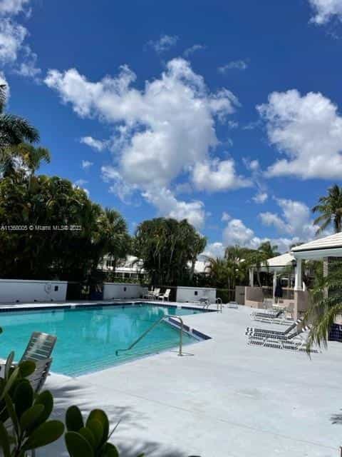 公寓 在 Palm Beach Gardens, Florida 11691315