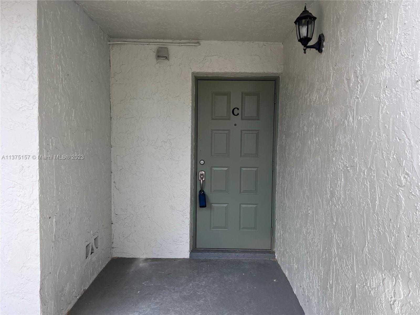 Квартира в Флорида Сіті, Флорида 11691365