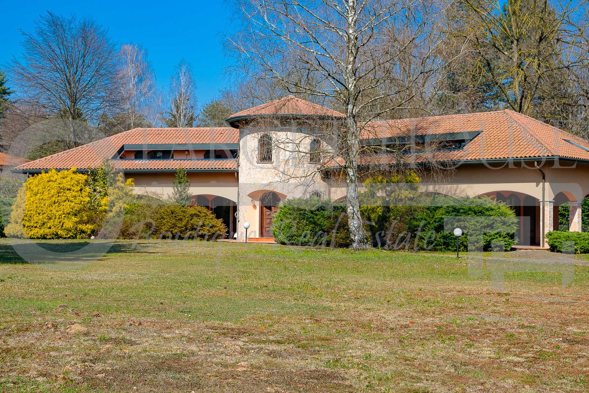 жилой дом в Guanzate, Lombardy 11691983
