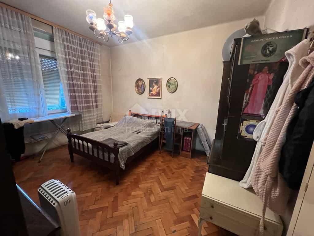 公寓 在 德雷諾娃, 濱海邊疆區-山區祖帕尼婭 11692028
