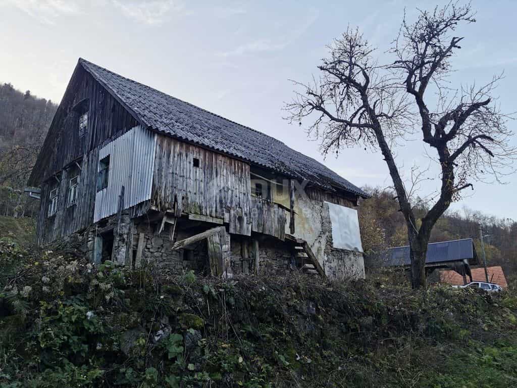 casa en Osilnica, Osilnica 11692034